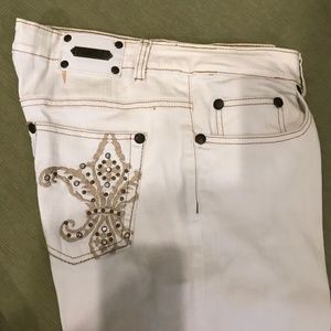 Capri Jeans
